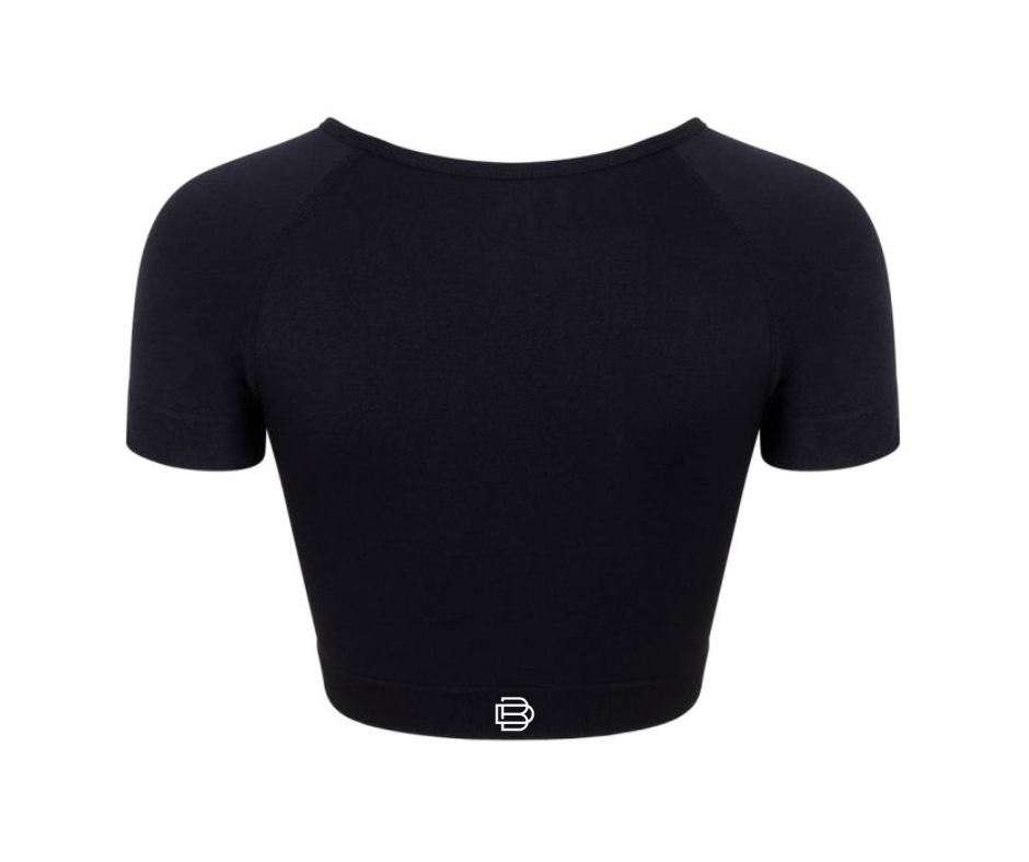 CROP TOP TWIRL.
